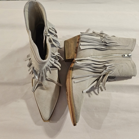 Free People Western Boots Woman  Lawless Bone/Sand Suede Leather Fringe New Sz 7 - Picture 13 of 17